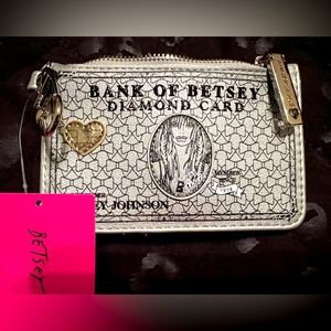 Betsey Johnson Bank of Diamond card holder!!
